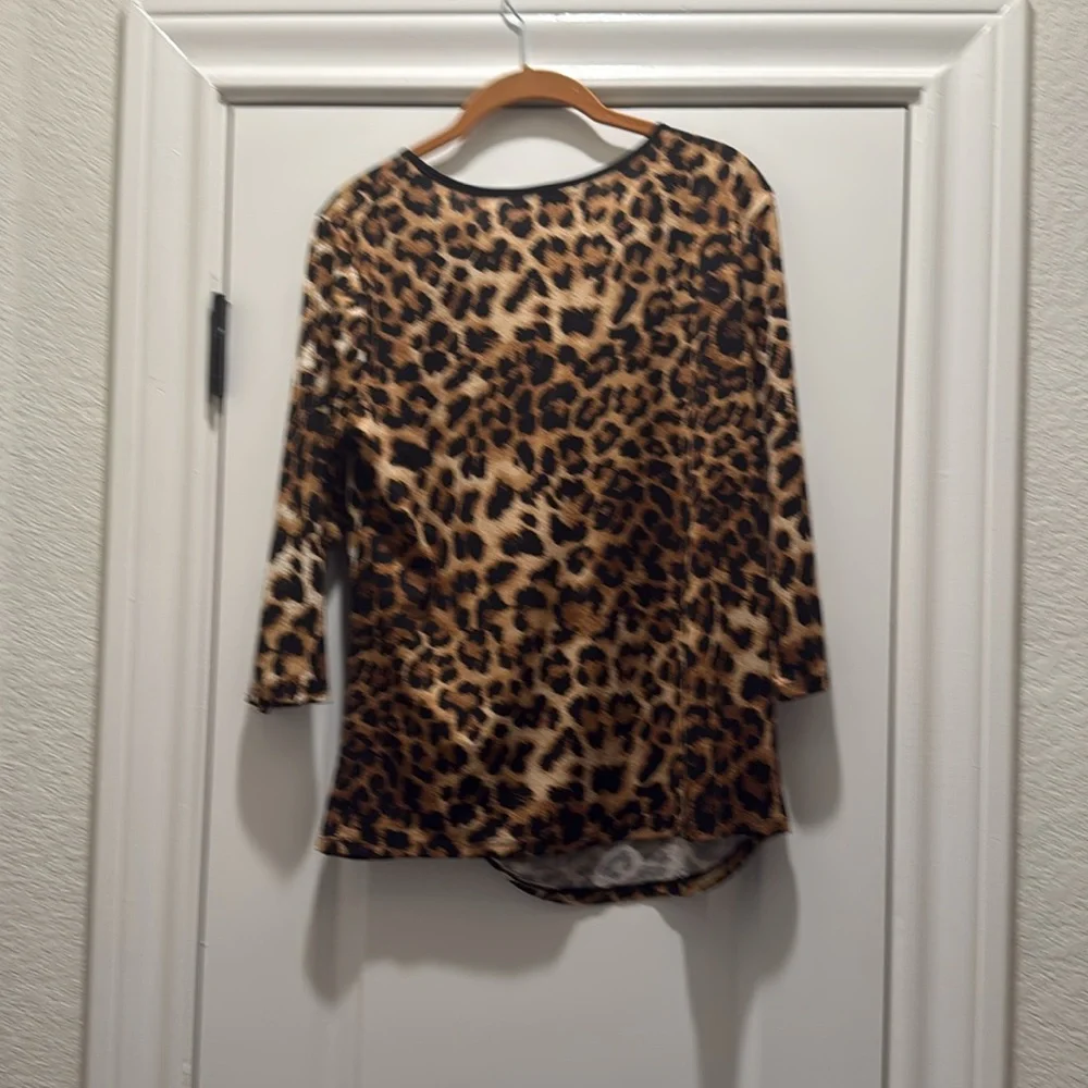 Leopard Print Top - Picture 4 of 4